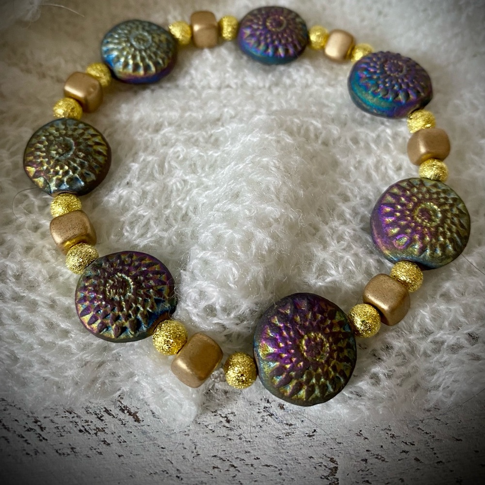 Handmade beaded stretch bracelet